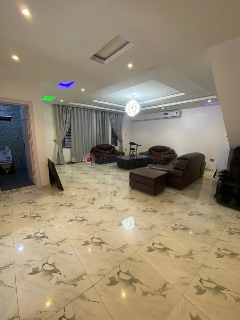 6 bedroom Detached Duplex For Sale In A Secured Estate Soluyi Gbagada Lagos - 4