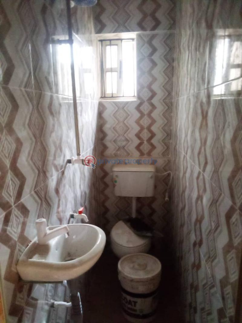1 bedroom Self Contain For Rent Street Agege Lagos - 3