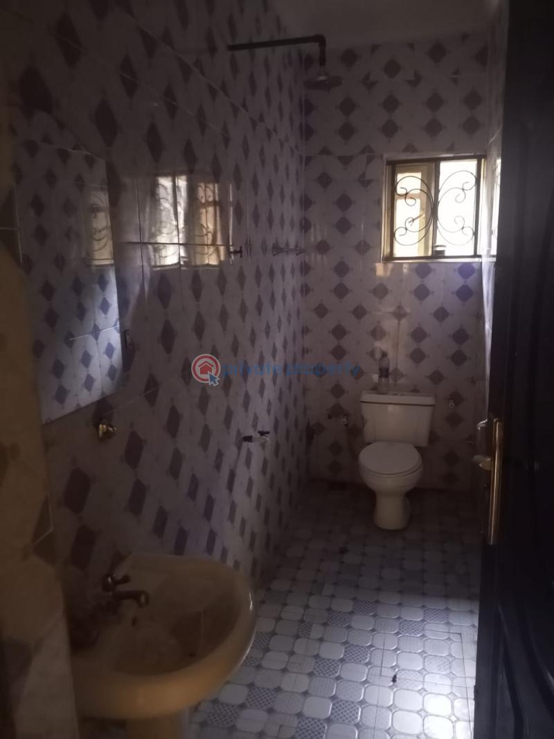 Self Contain For Rent At Felele Challenge Ibadan Ibadan Oyo - 2