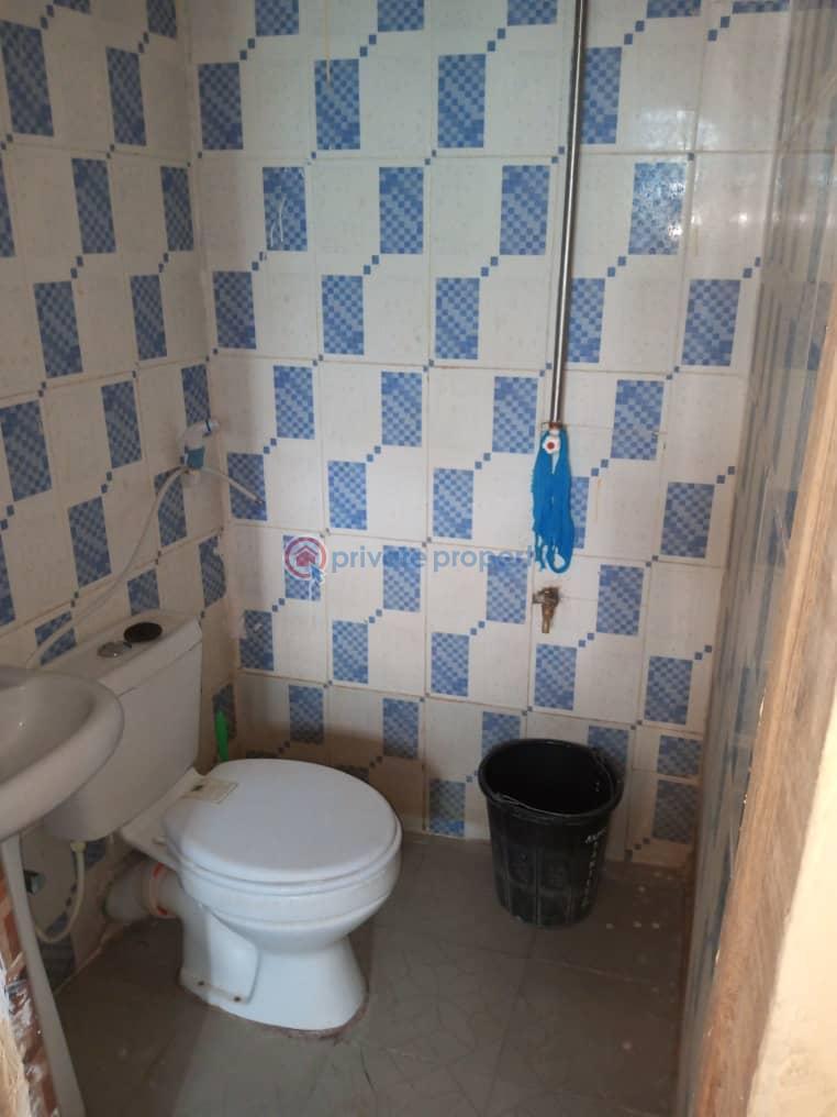 Self Contain For Rent Kaosumu Estate Off Tipper Akala Express Ibadan Akala Express Ibadan Oyo - 3