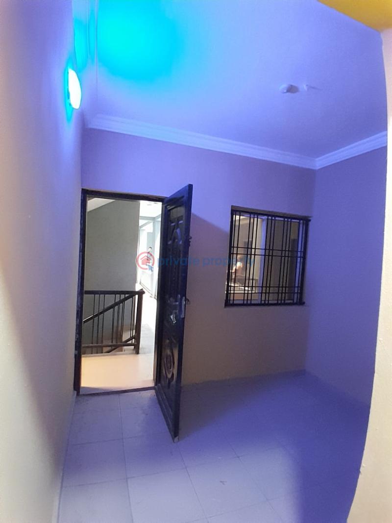Self Contain For Rent Orogun Close To U.i Ibadan Oyo - 1