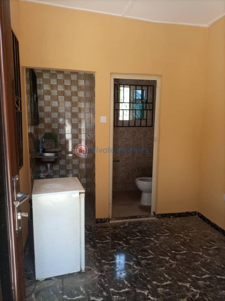 Self Contain For Rent Bolumole Ring Road Ibadan A4baje/moshino Ibadan Oyo - 0