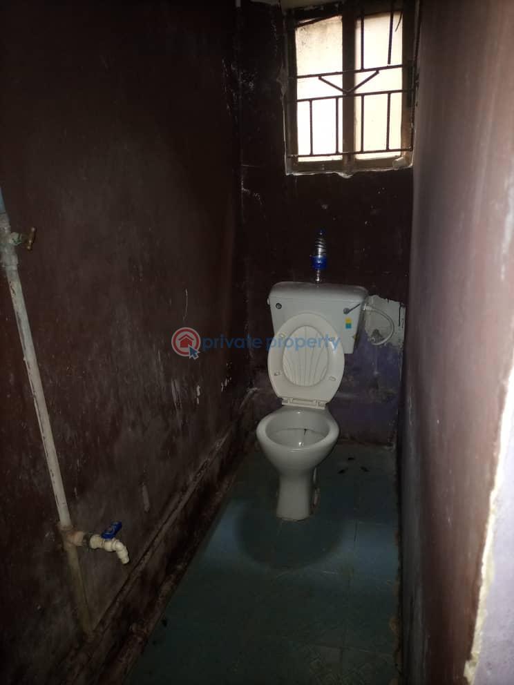 Self Contain For Rent Bodija Market Area Ibadan Oyo - 3