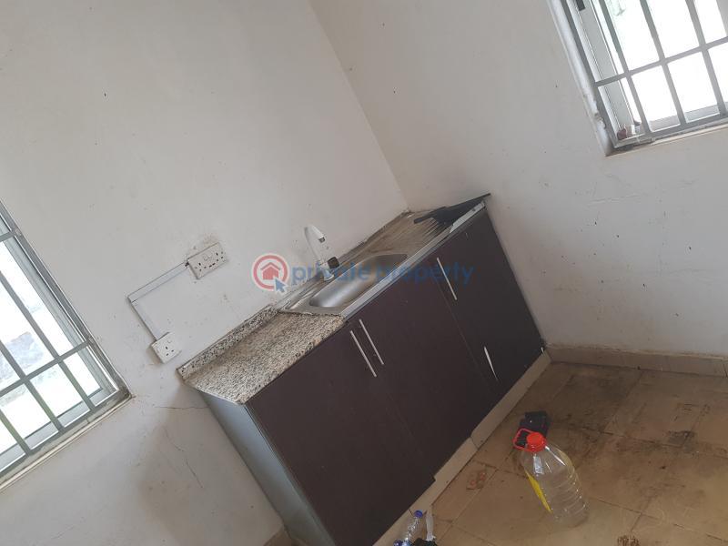 Self Contain For Rent Onireke Gra Ibadan Oyo - 2