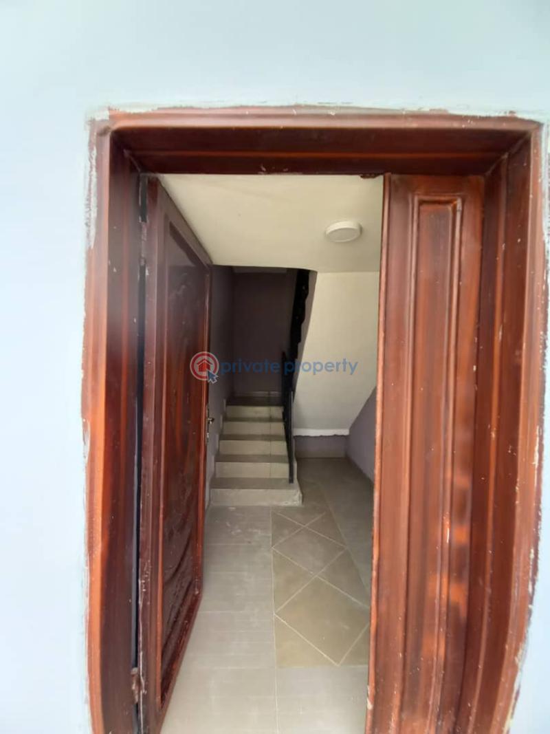 Flat & Apartment For Sale Bucknor Estate,isolo Lagos Isolo Lagos - 2