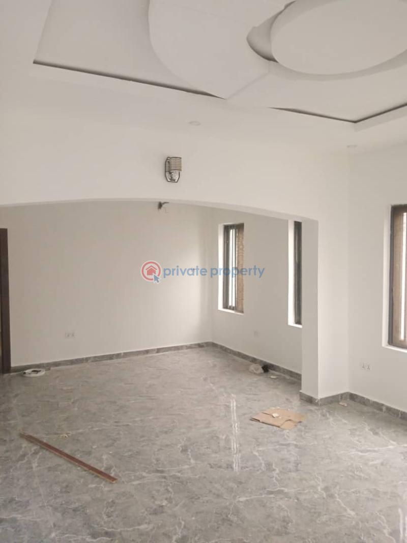 2 bedroom Flat & Apartment For Rent Oworonshoki Gbagada Lagos