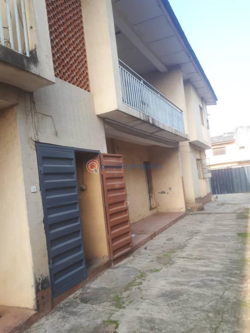 3 bedroom Block Of Flats For Sale Off Ijegun, Ikotun Road Ijegun Ikotun/Igando Lagos - 1