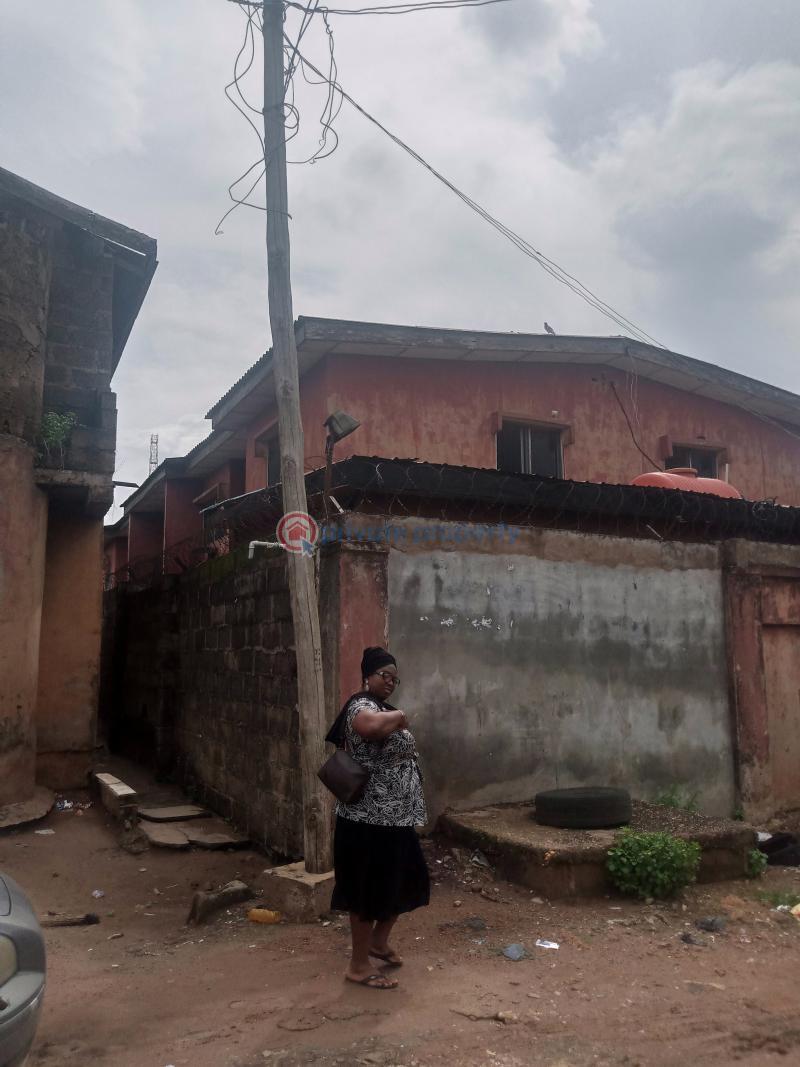 3 bedroom House For Sale Agbado Road Ijaiye Agege Lagos - 6