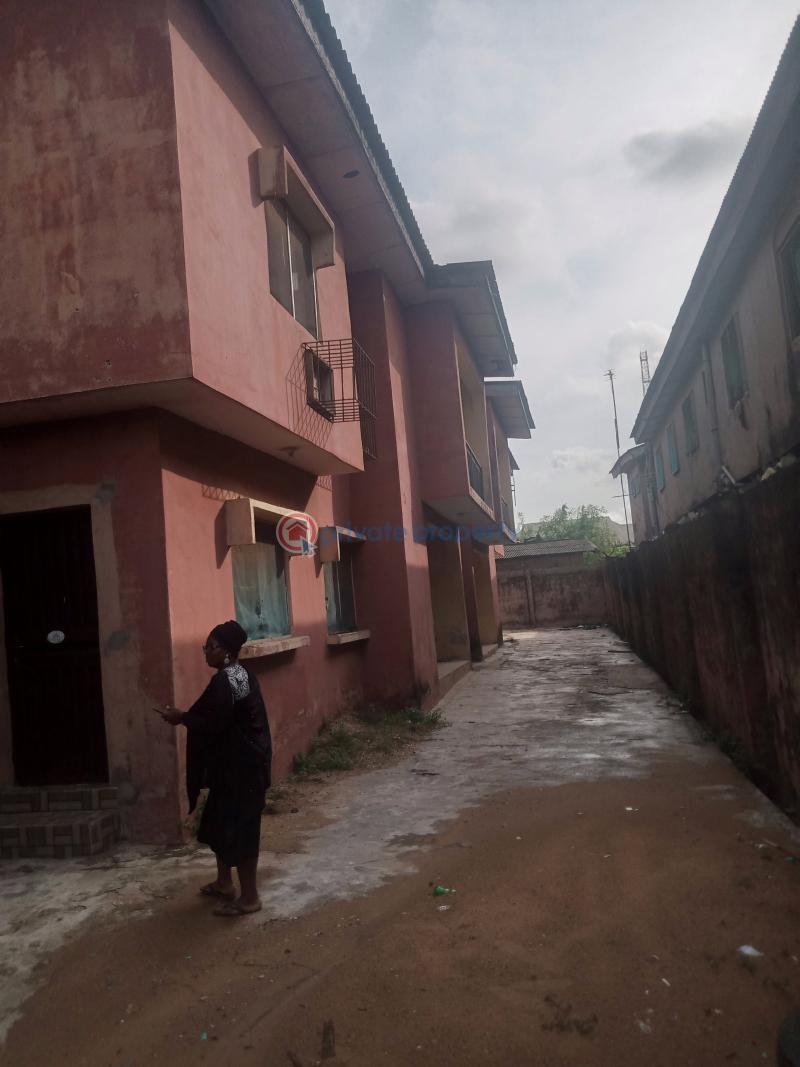 3 bedroom House For Sale Agbado Road Ijaiye Agege Lagos - 0