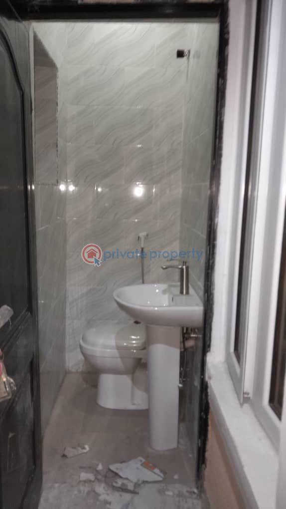 2 bedroom Flat & Apartment For Rent Alagomeji Yaba Lagos - 5