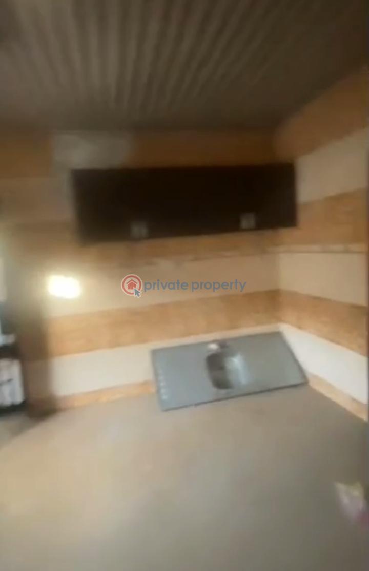 3 bedroom House For Rent Estaport Avenue Soluyi Gbagada Lagos - 1