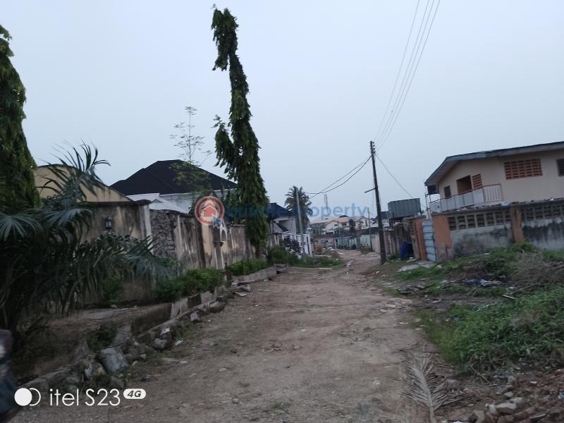 Land For Sale White & Gold Gate Sharp Corner Oluyole Estate Oluyole Estate Ibadan Oyo - 12
