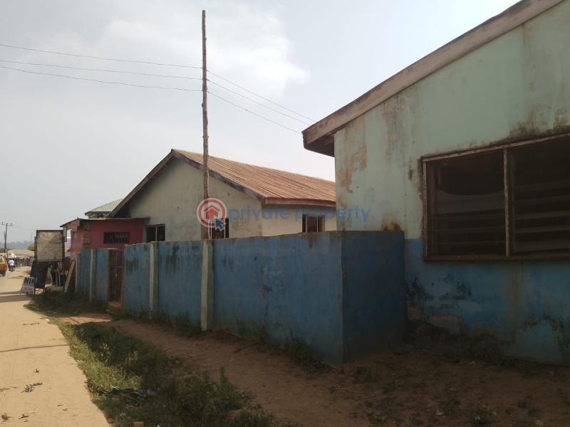 Land For Sale Along Apete Arola Road, Apete Ibadan Oyo - 1