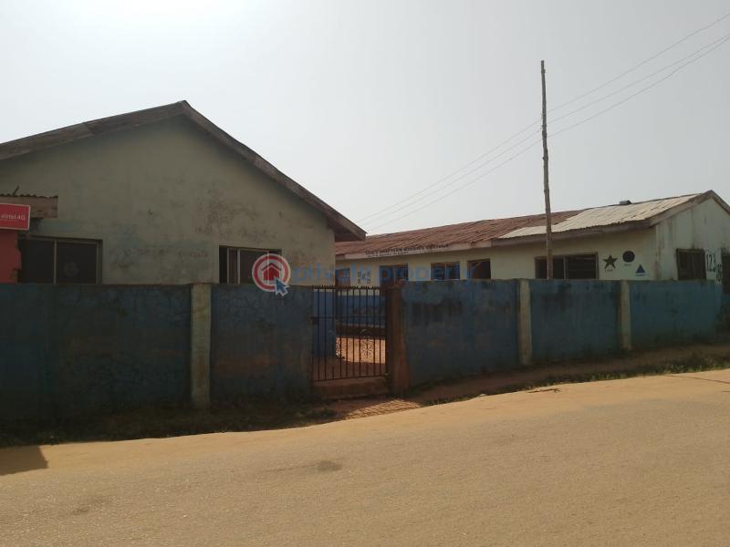 Land For Sale Along Apete Arola Road, Apete Ibadan Oyo - 2