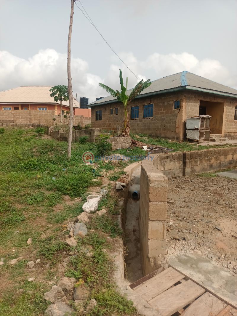 Land For Sale Kasumu Estate, Zone D, Off Tipper Garage, Akala Express Ibadan Ibadan Oyo - 1