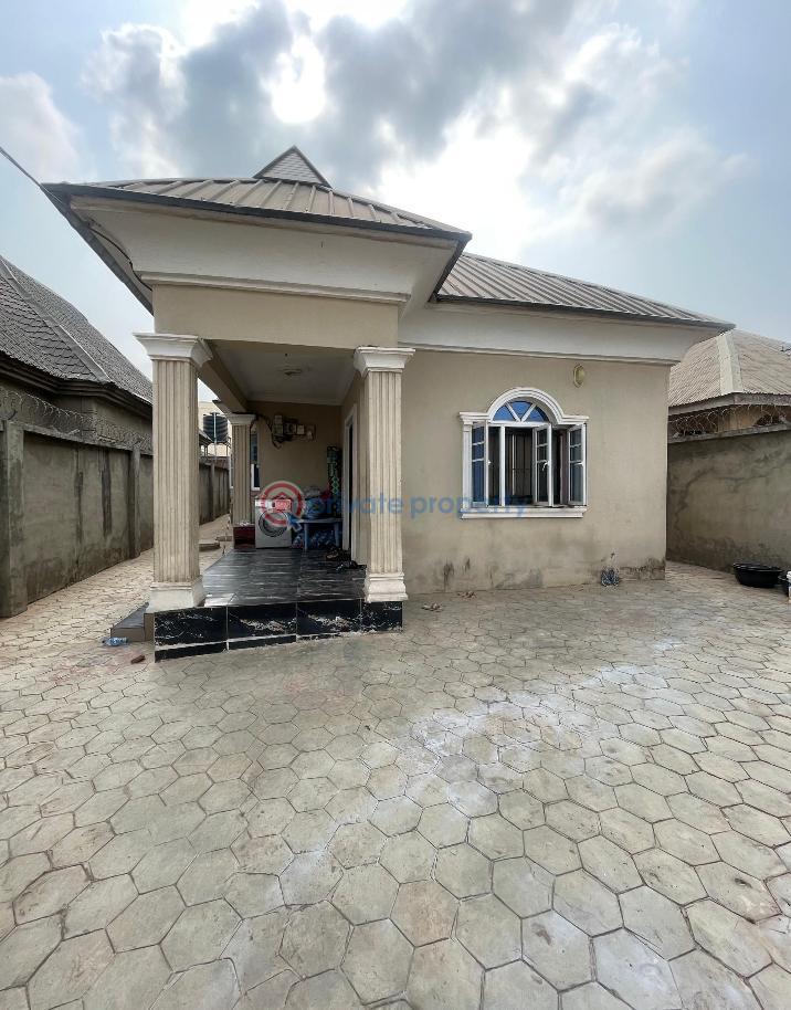 Detached Bungalow For Sale Iyana Olopa Akobo Ibadan Akobo Ibadan Oyo - 2