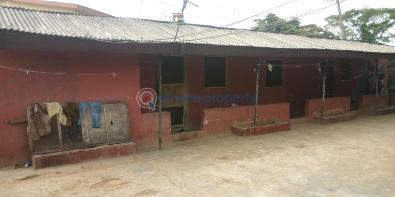 2 bedroom Flat & Apartment For Sale Sunny Duada Isolo Lagos - 4