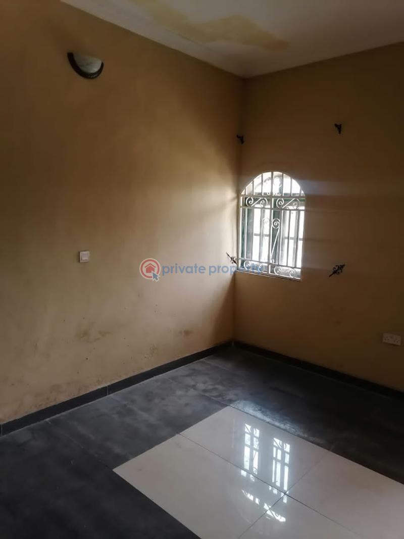3 bedroom House For Rent Arapaja Estate, Off 7up. Ibadan Oyo - 2