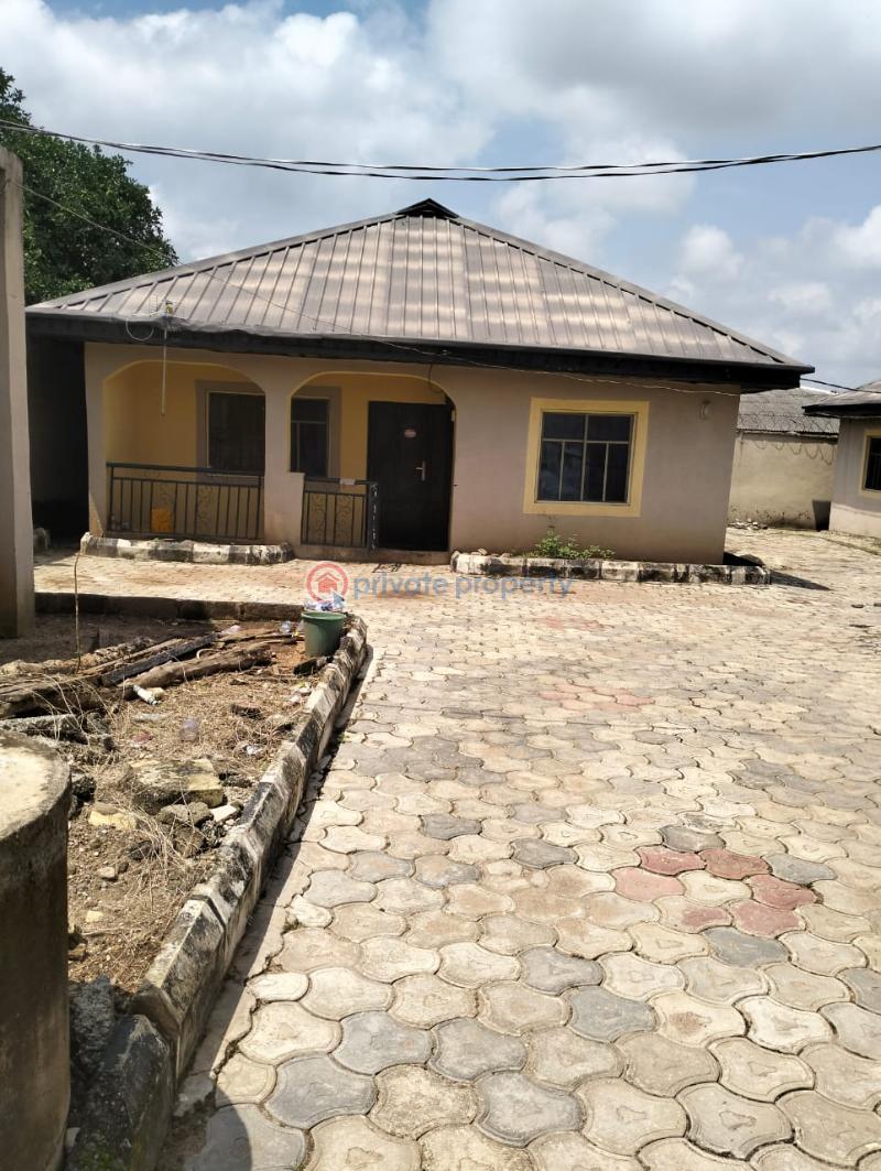 For sale House Oba Ile Housing Estate Ondo area (PID 4PABSJ