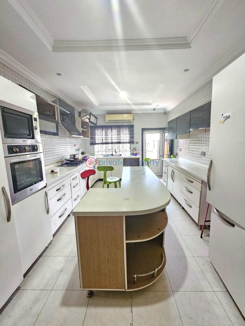 4 bedroom Detached Duplex For Sale Gbagada Lagos - 4