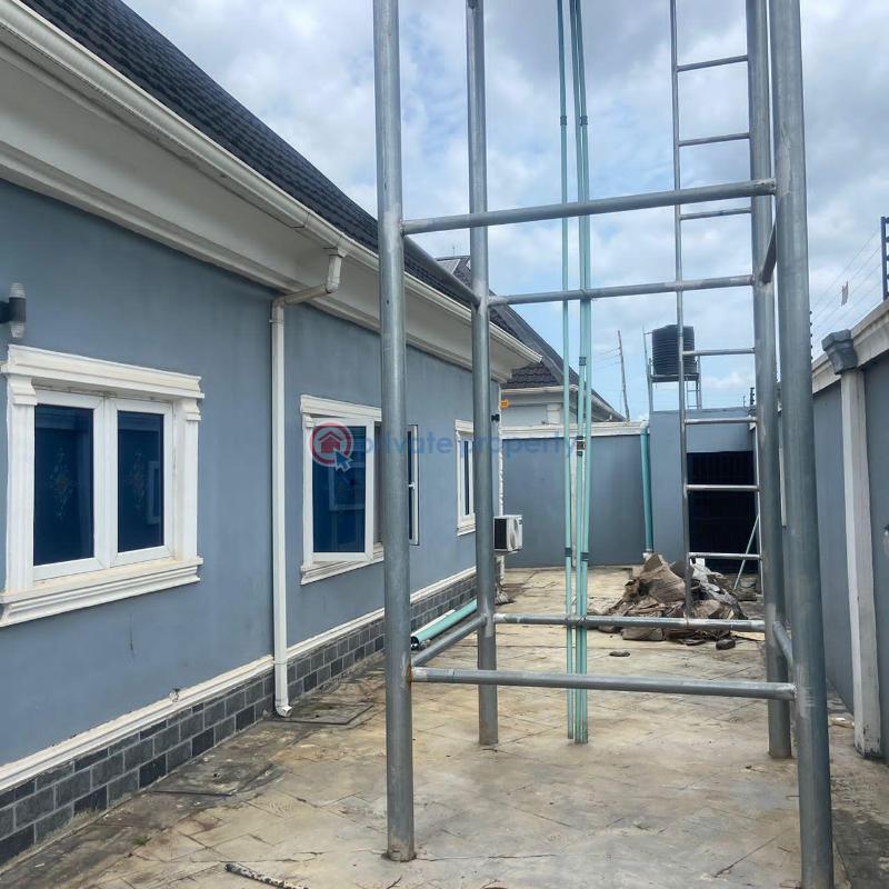 3 bedroom Detached Bungalow For Sale Gospel Road, Ojoo Iwo Road . Ibadan Oyo - 0