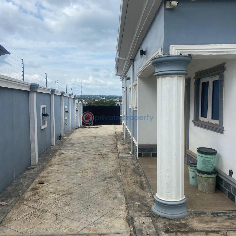 3 bedroom Detached Bungalow For Sale Gospel Road, Ojoo Iwo Road . Ibadan Oyo - 8