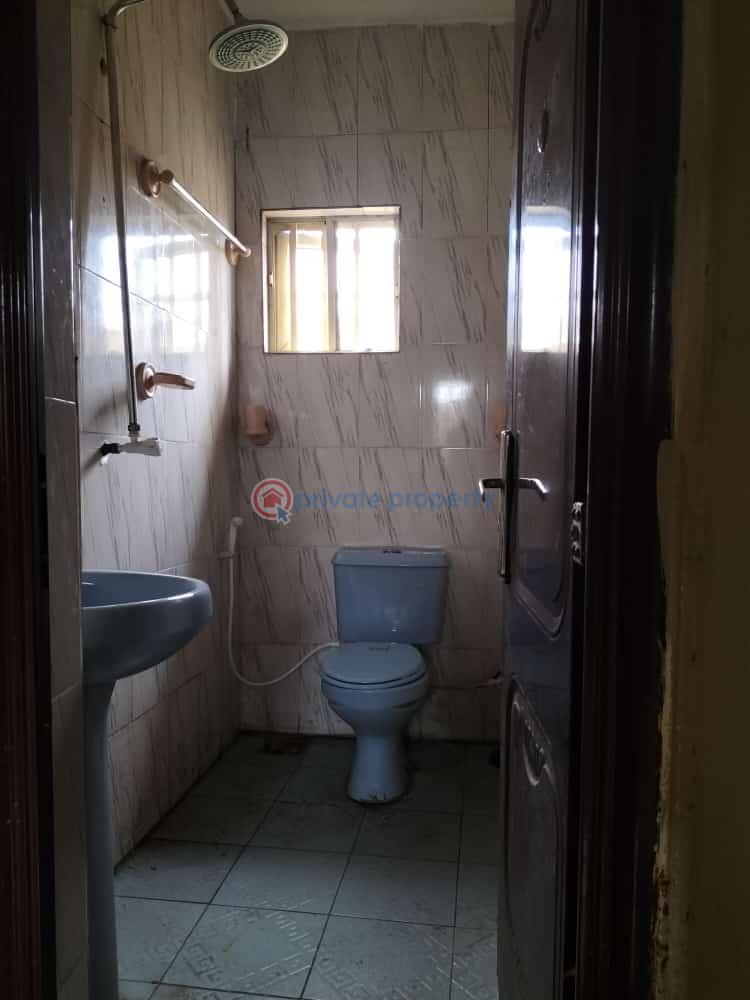 1 bedroom Flat & Apartment For Rent Akoka Yaba Lagos - 3