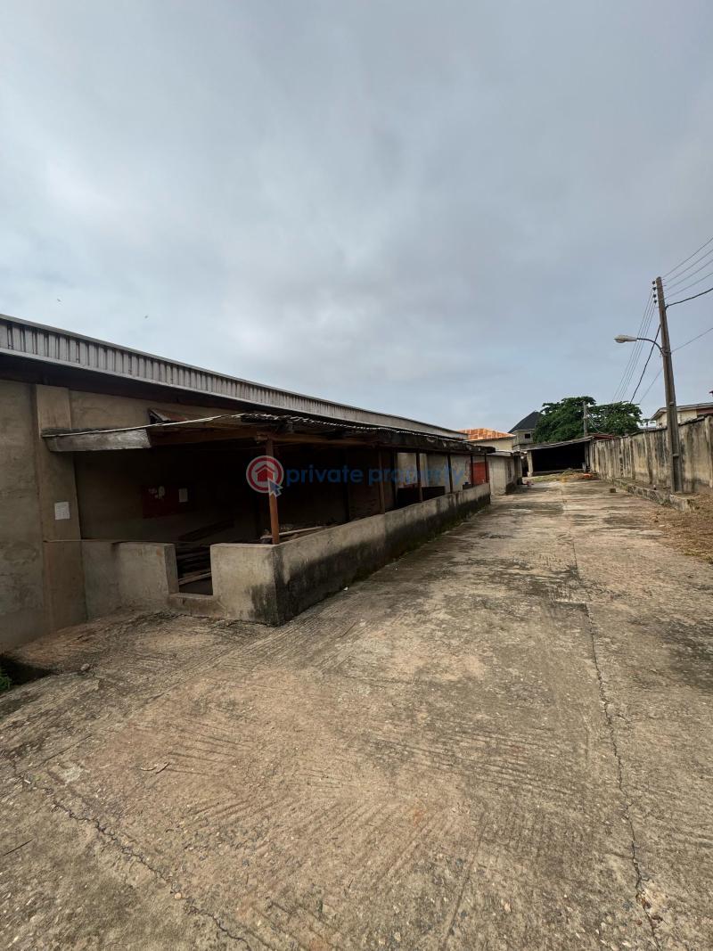 Warehouse For Sale Olaogun, Old Ife Road, Along Agodi Gra. Agodi Ibadan Oyo - 3