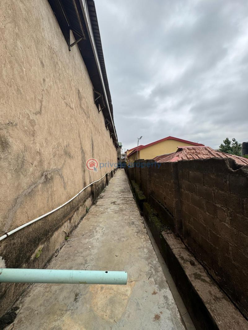 Warehouse For Sale Olaogun, Old Ife Road, Along Agodi Gra. Agodi Ibadan Oyo - 6