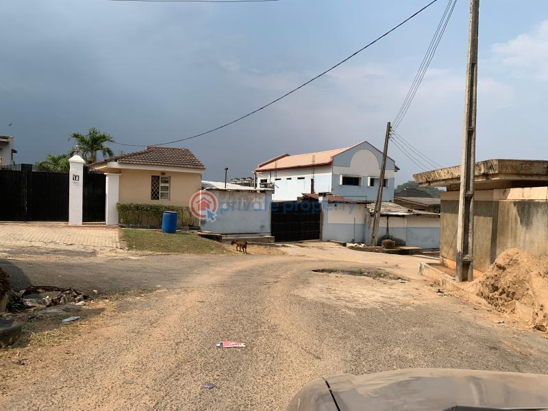 For sale Commercial Property Jericho Gra Ibadan Oyo (PID 7PAHYX