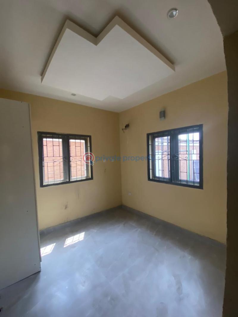1 bedroom Flat & Apartment For Rent Palmgroove Shomolu Lagos - 2