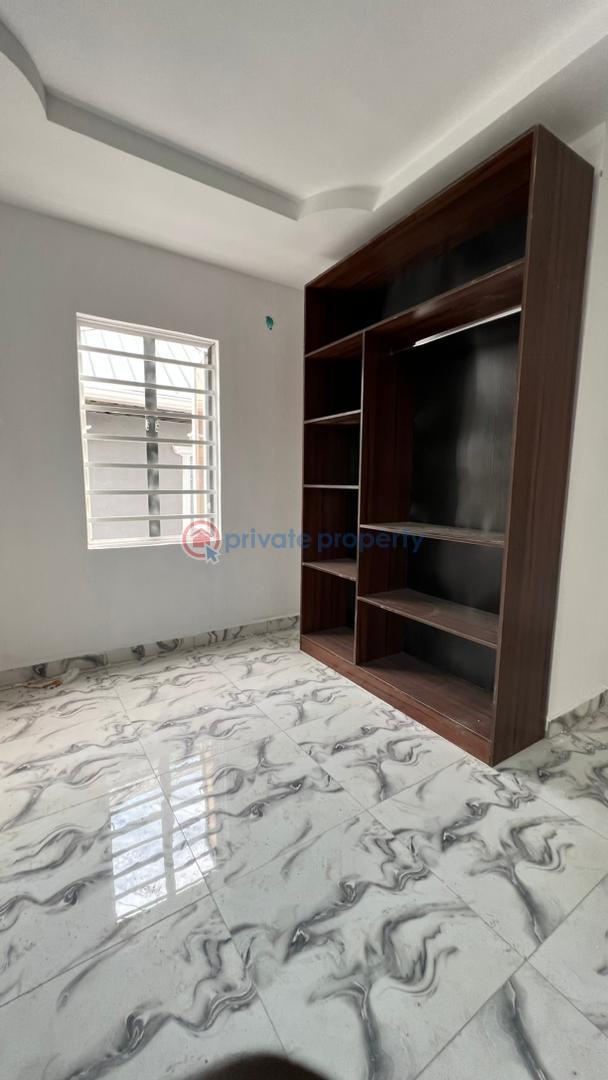 2 bedroom Flat & Apartment For Rent Yaba Alagomeji Alagomeji Yaba Lagos - 1