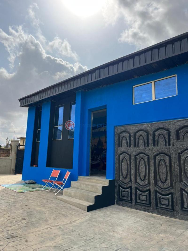 Commercial Property For Sale Imolefalafia Road, Oke Ado Ibadan Oyo - 0