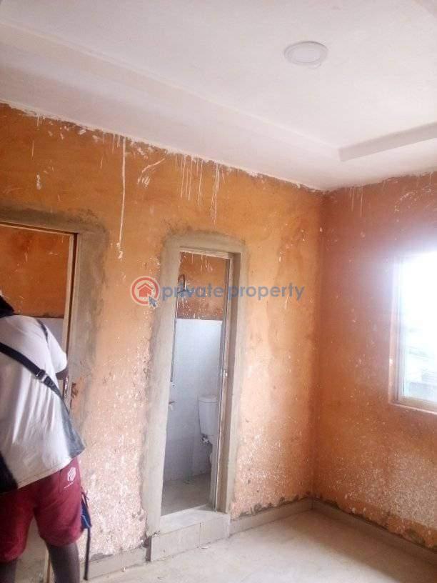 Self Contain For Rent Magodo Kosofe/Ikosi Lagos - 3