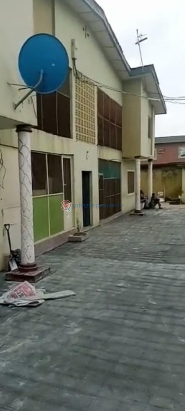 For sale House Santos Estate Akowonjo Alimosho Lagos (PID 5PAUMK