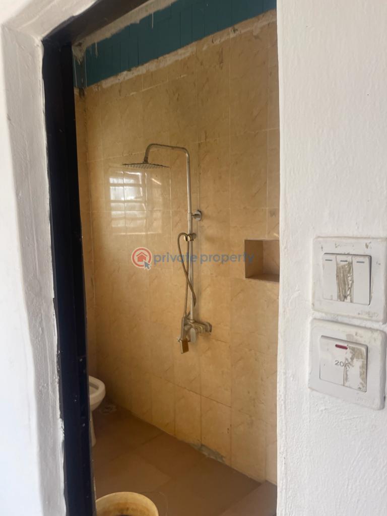 4 bedroom House For Rent Silver Point Estate, Badore Ajah Lagos - 2