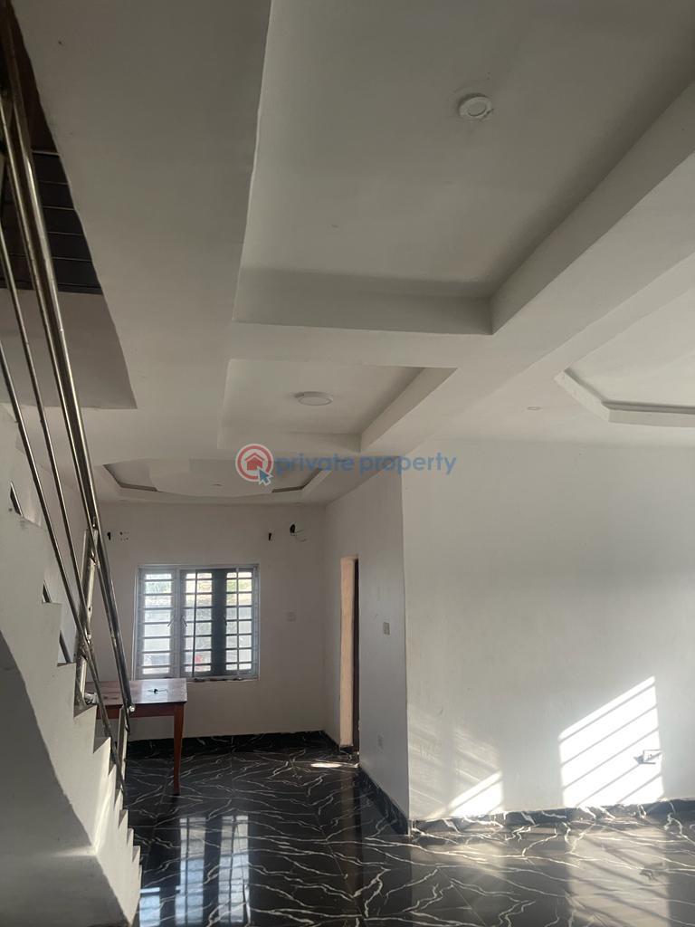 4 bedroom House For Rent Silver Point Estate, Badore Ajah Lagos - 0