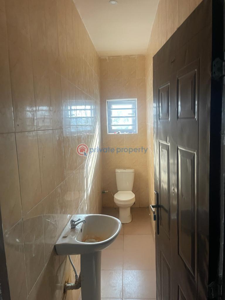 4 bedroom House For Rent Silver Point Estate, Badore Ajah Lagos - 4