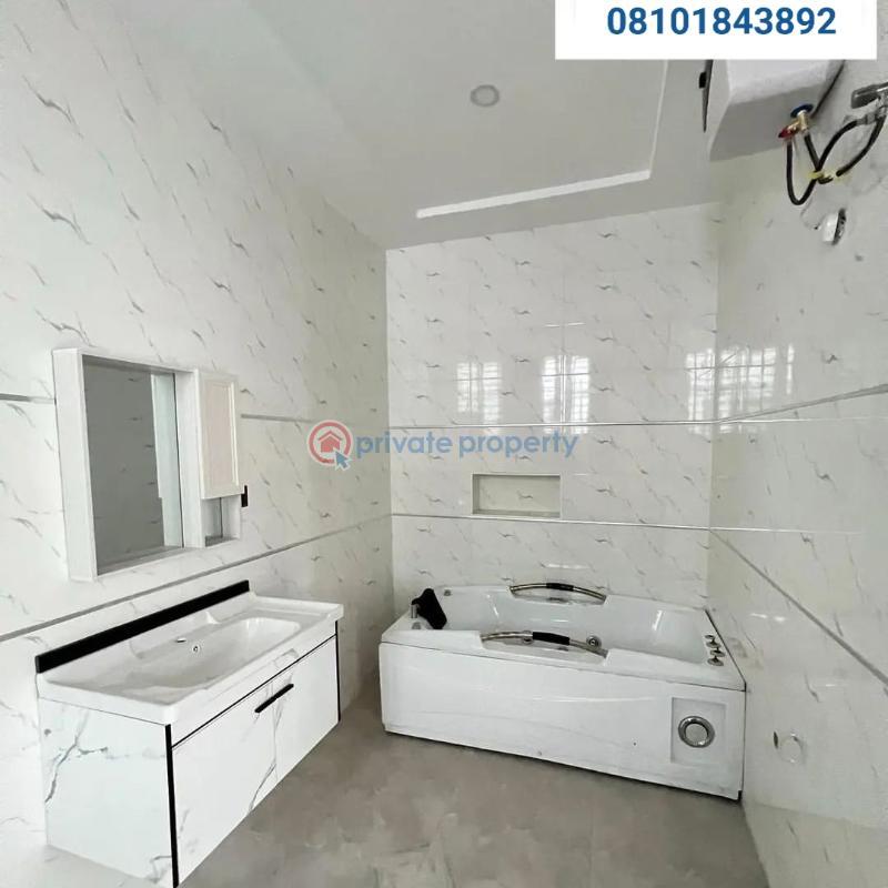 4 bedroom House For Sale Ologolo Lekki Lagos - 1
