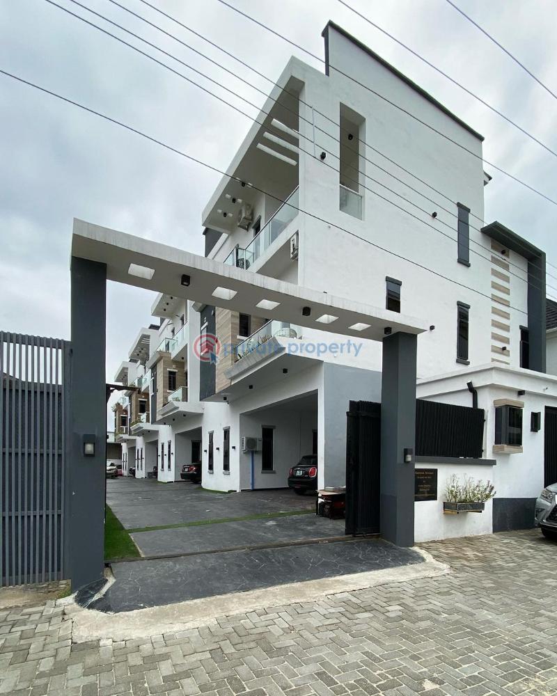 4 bedroom House For Rent Ologolo Lekki Lagos - 1