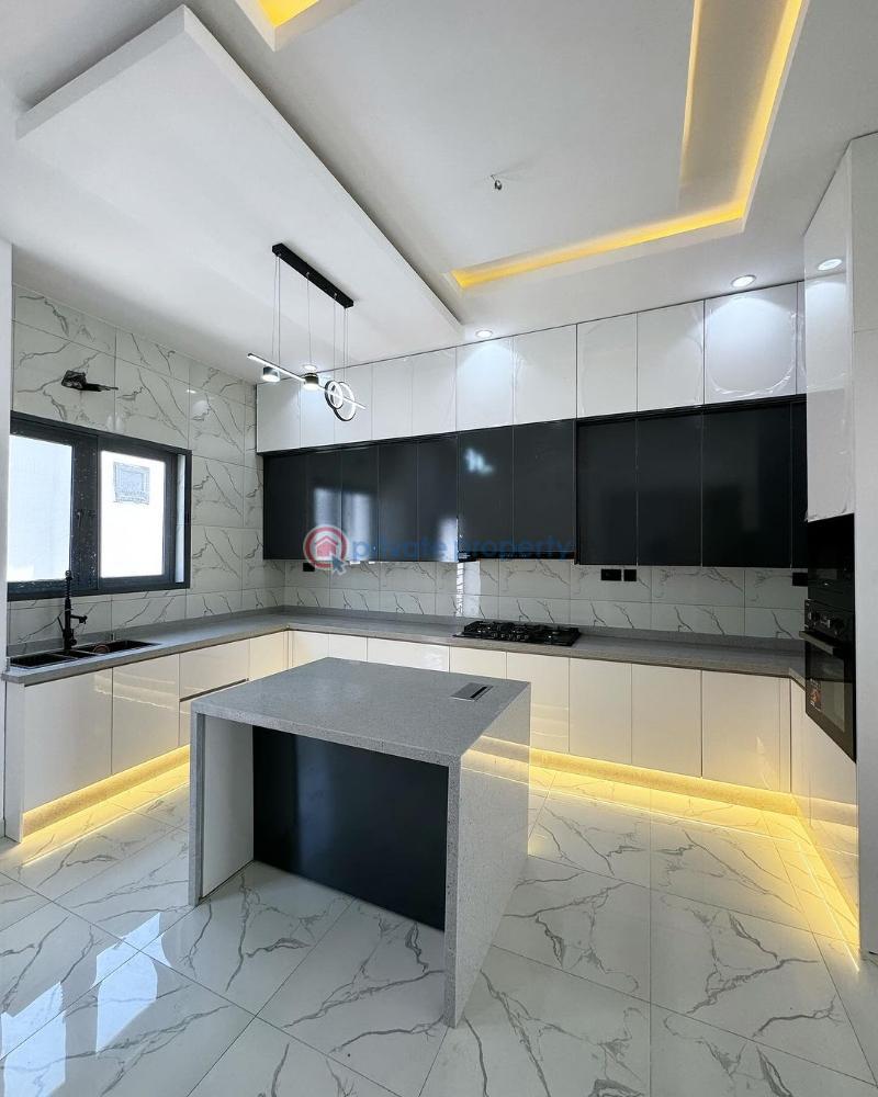 4 bedroom Terraced Duplex For Sale Chevron Toll Gate Lekki Lagos - 5