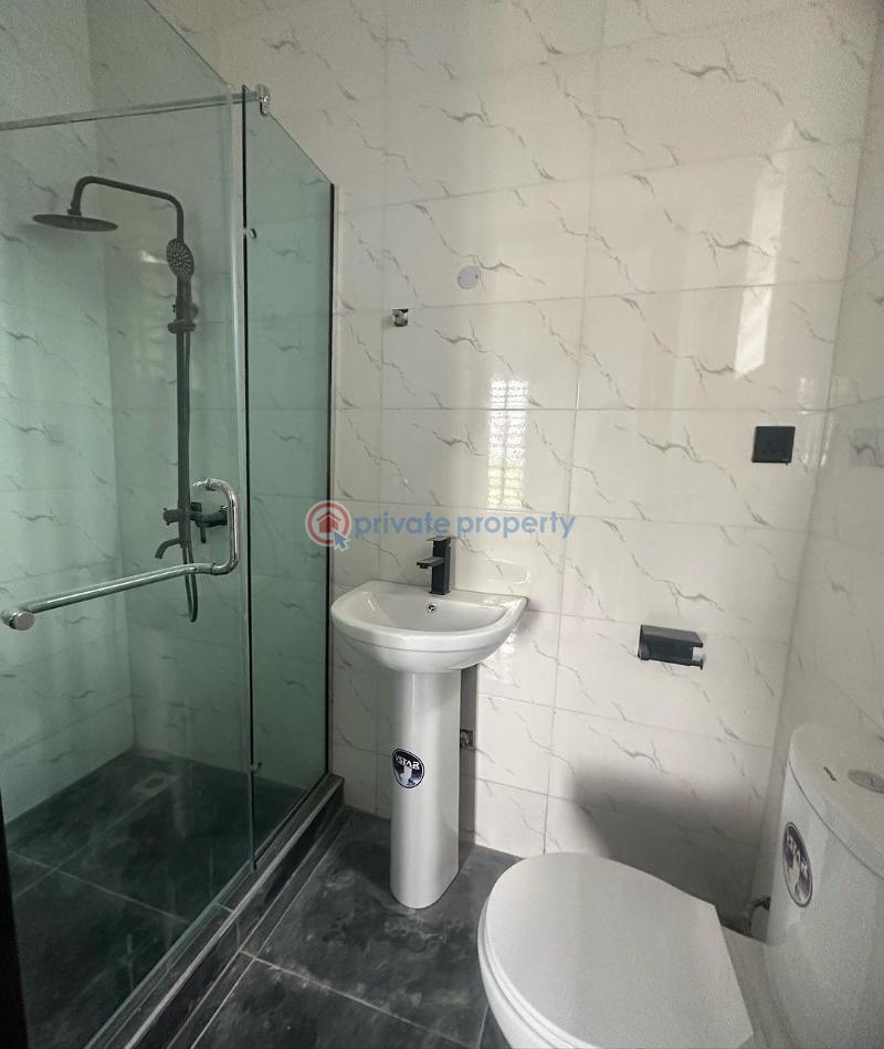 5 bedroom House For Sale Chevron Toll Gate, Lekki Lagos - 2