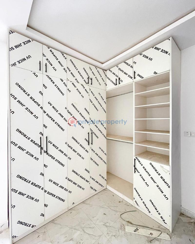 5 bedroom Detached Duplex For Sale Ikota Lekki Lagos - 1