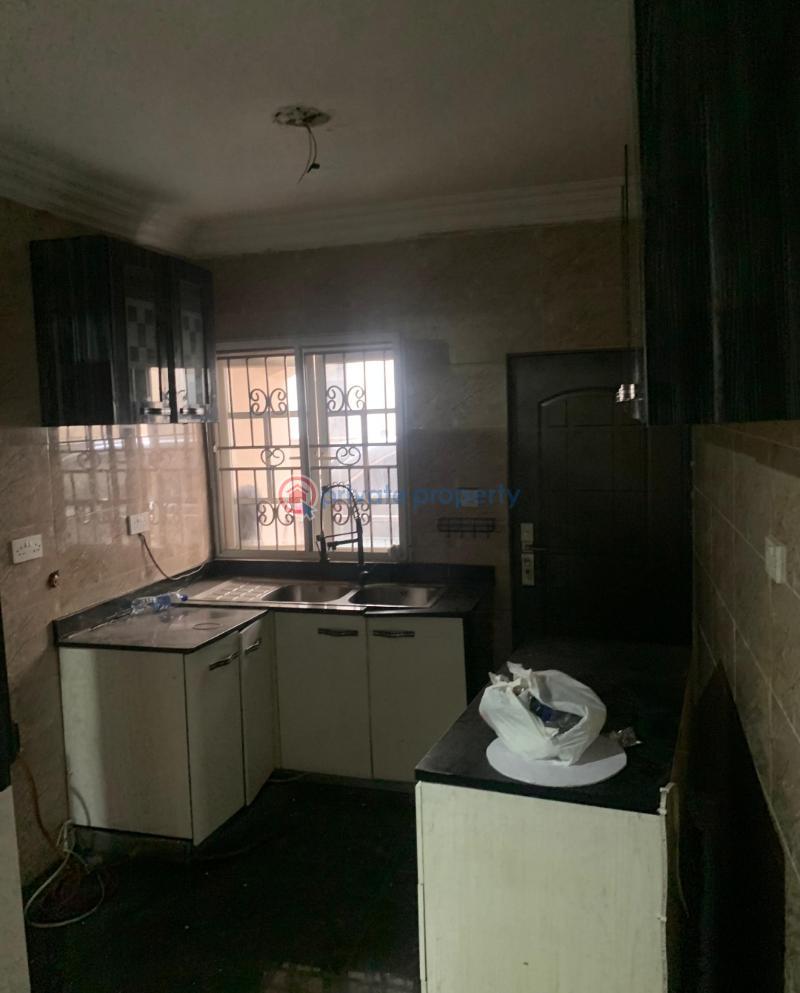 3 bedroom Block Of Flats For Rent Gbagada Lagos - 2