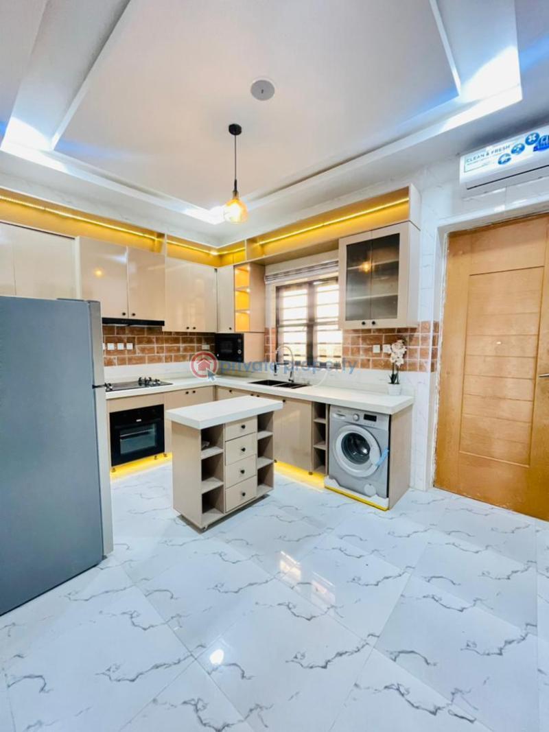 4 bedroom House For Sale 2nd Toll Gate Lekki Lagos - 4