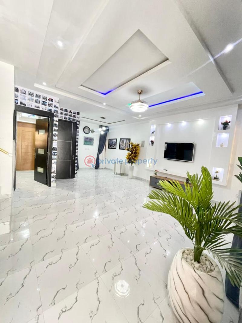 4 bedroom House For Sale 2nd Toll Gate Lekki Lagos - 12