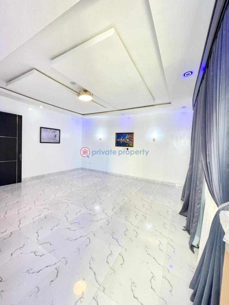 4 bedroom House For Sale 2nd Toll Gate Lekki Lagos - 2