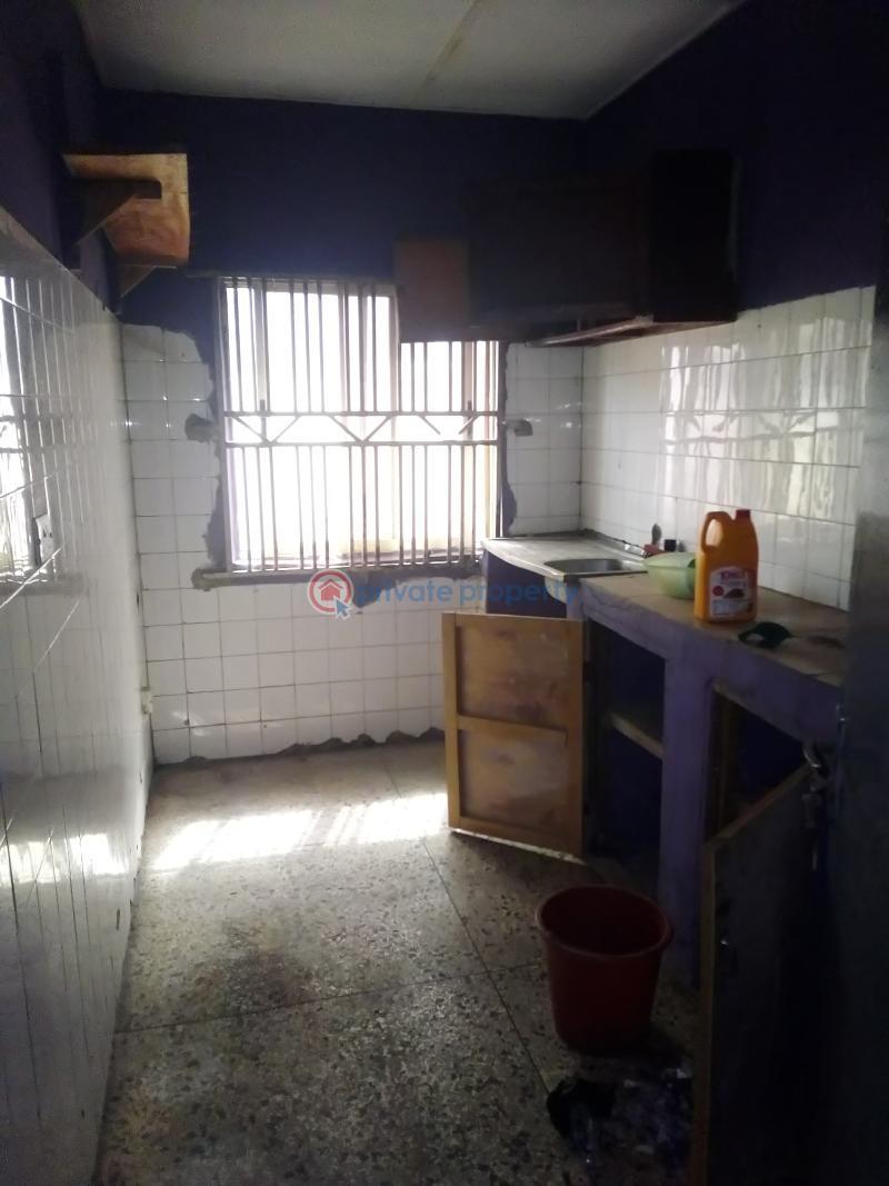3 bedroom Flat & Apartment For Rent Ago Palace Isolo Lagos - 8