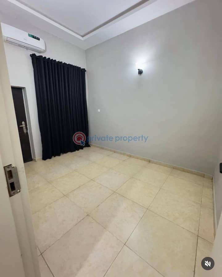 1 bedroom Self Contain For Rent Royal Pine Gate 3 Lekki Lagos - 3