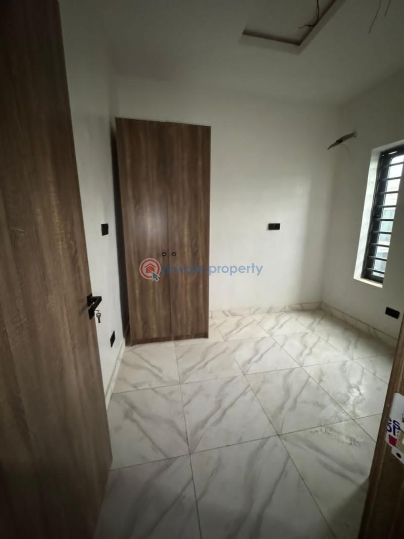 1 bedroom Shared Apartment For Rent Vinjoe Court In Ocean Harbor Estate Lekki Phase 2 Lagos - 6